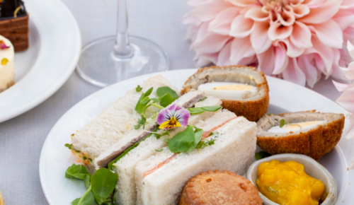 Showcase Mother's Day Header 600x200 px (2)